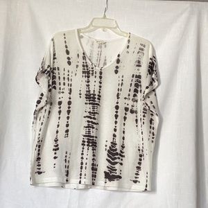 Phil love size small top